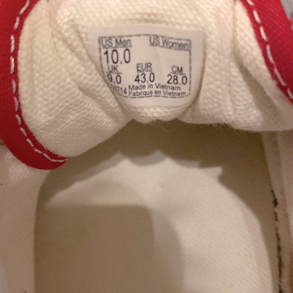 Red Vans Old Skool - Picture 5 of 5